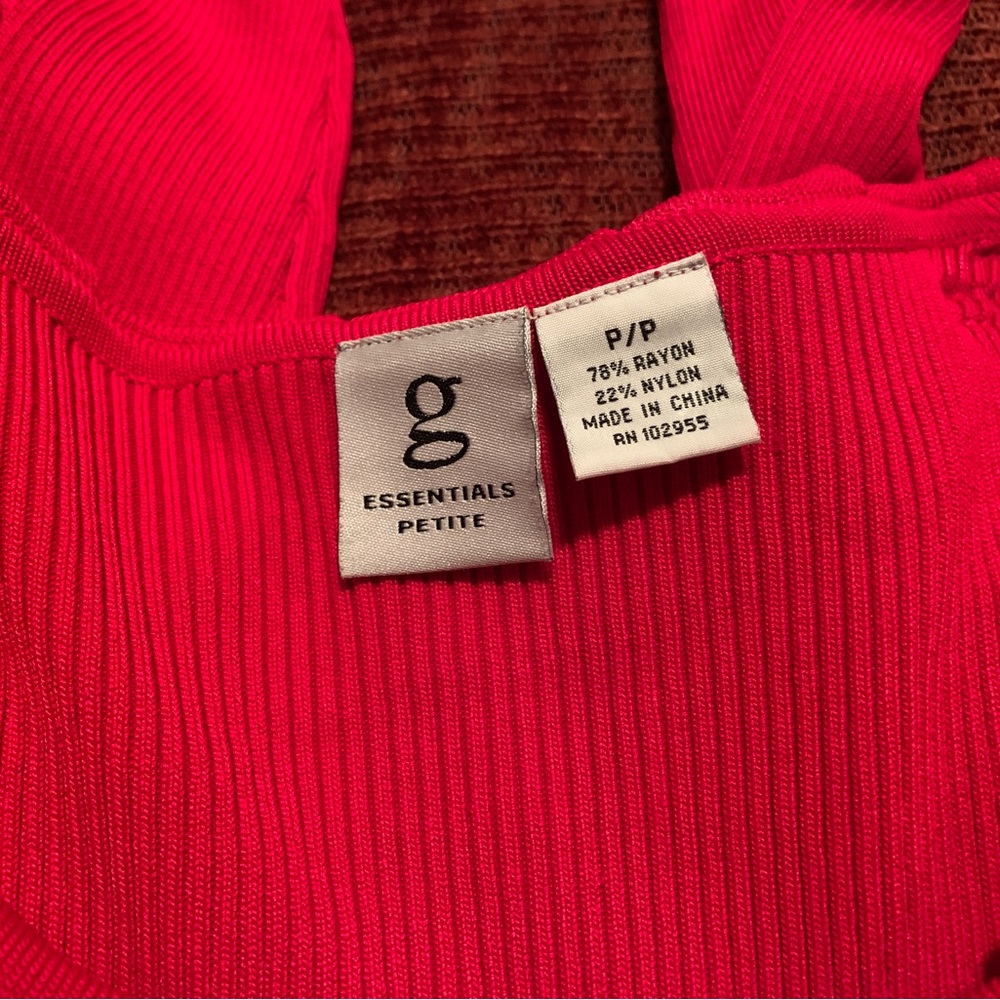 Red Long-Sleeve Ruffled Crop Top (Ribbed) - Picture 10 of 14